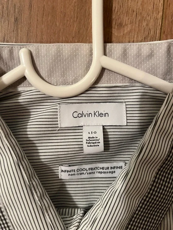 Calvin Klein Men's White and Black Stripe Dress Shirt with Contrast Collar/Cuffs - Picture 3 of 6